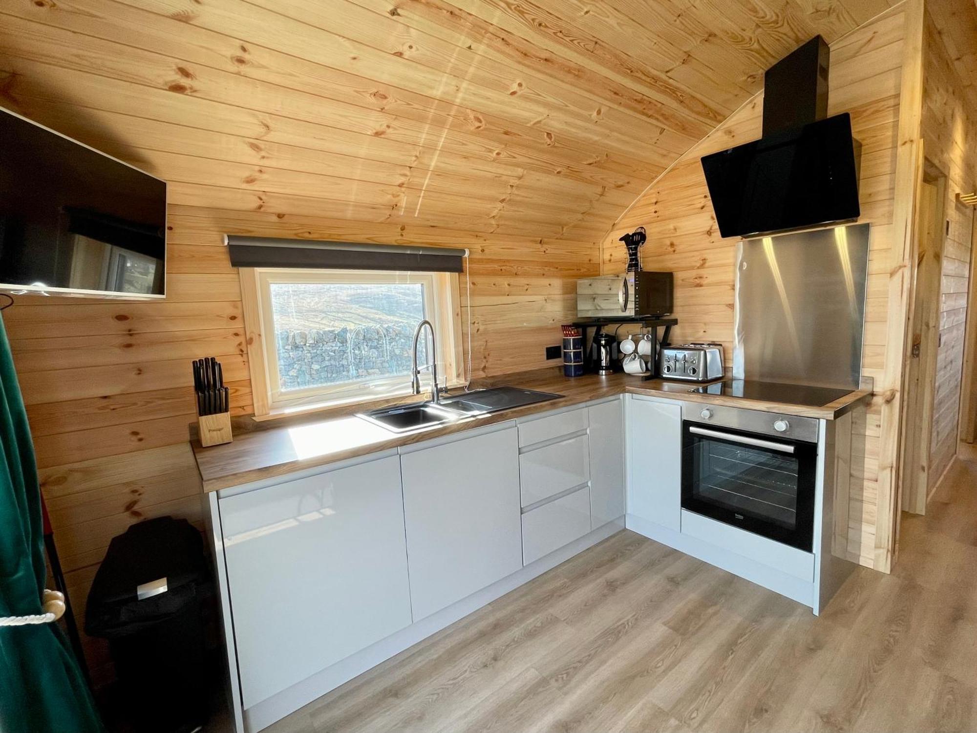 Seapods - Isle Of Lewis - Luxury En-Suite Pods On The Edge Of The Atlantic Ocean Aird Uig Exterior photo